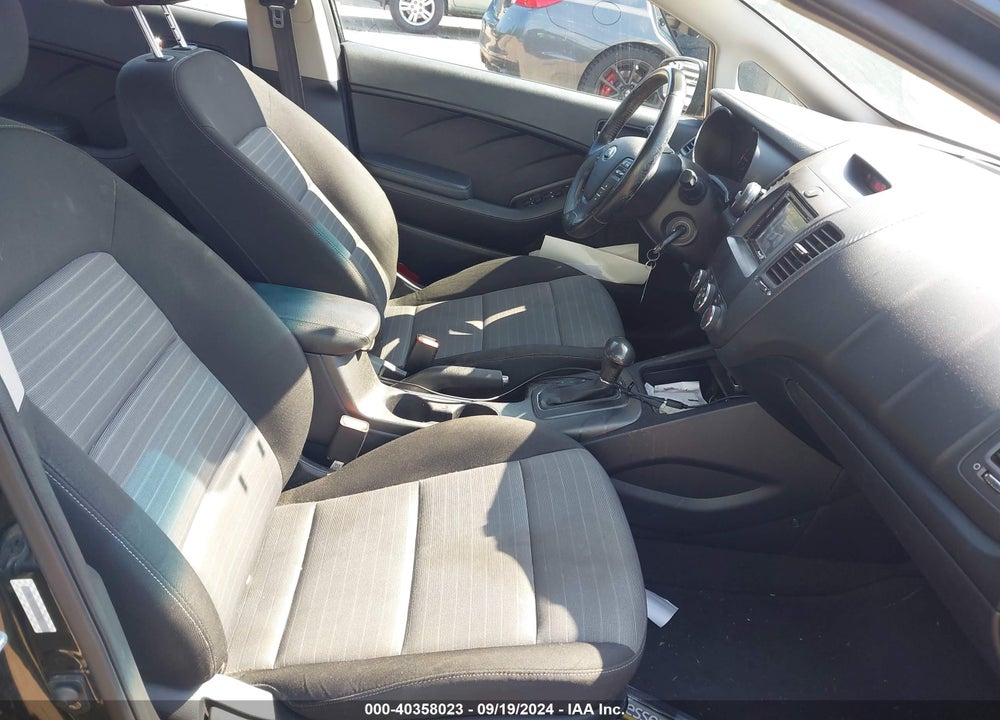 2015 KIA FORTE EX VIN: KNAFX4A82F5329258