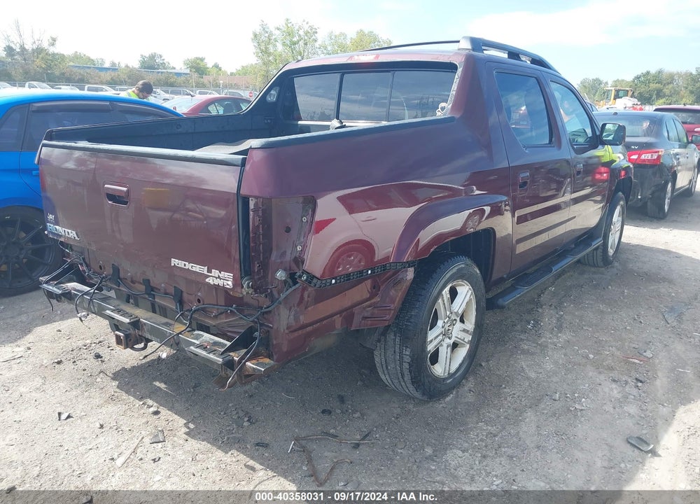 2011 HONDA RIDGELINE RTL VIN: 5FPYK1F54BB009172