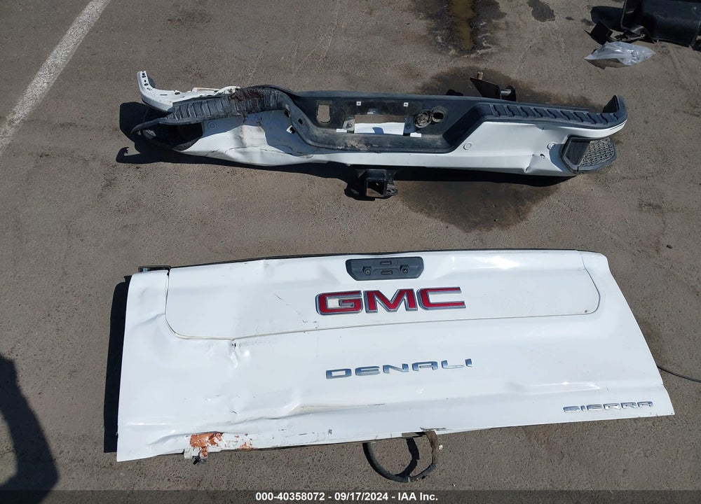2022 GMC SIERRA 2500HD 4WD  STANDARD BED DENALI VIN: 1GT49REY9NF135072