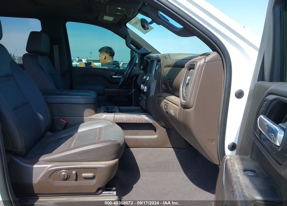 2022 GMC SIERRA 2500HD 4WD  STANDARD BED DENALI VIN: 1GT49REY9NF135072