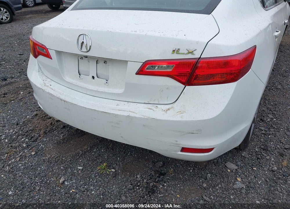 2015 ACURA ILX 2.0L VIN: 19VDE1F33FE002974