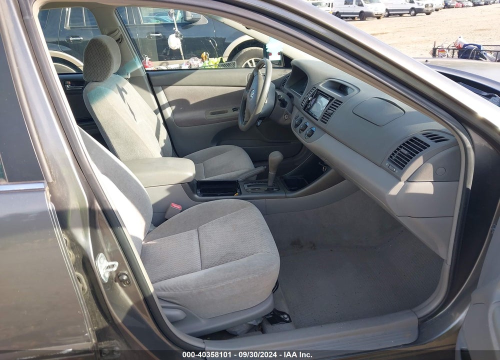 2003 TOYOTA CAMRY LE VIN: 4T1BE32K93U788084