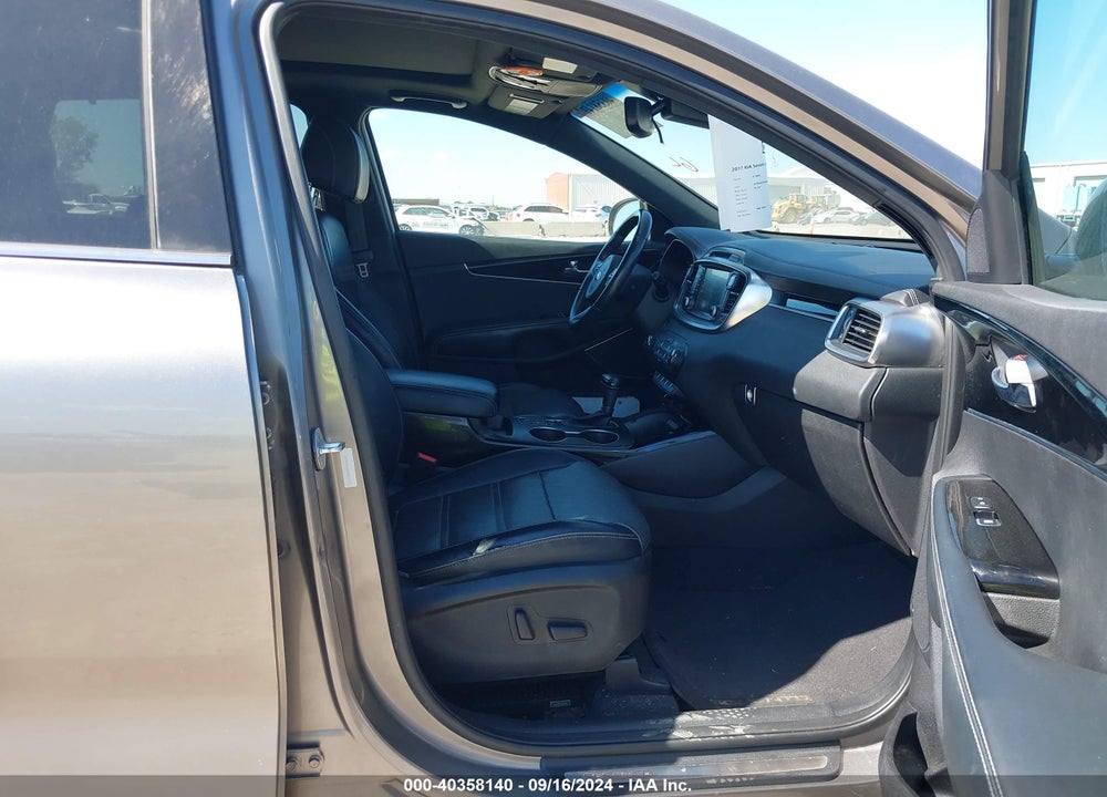 2017 KIA SORENTO 3.3L SXL VIN: 5XYPK4A52HG301109