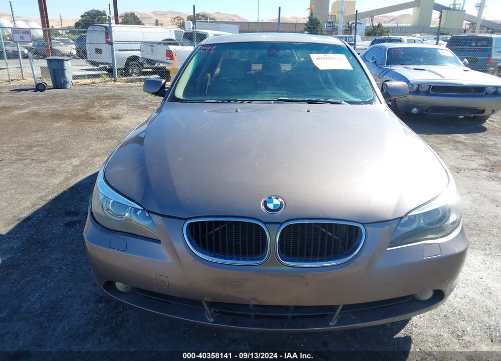 2005 BMW 525I VIN: WBANA53565B859822