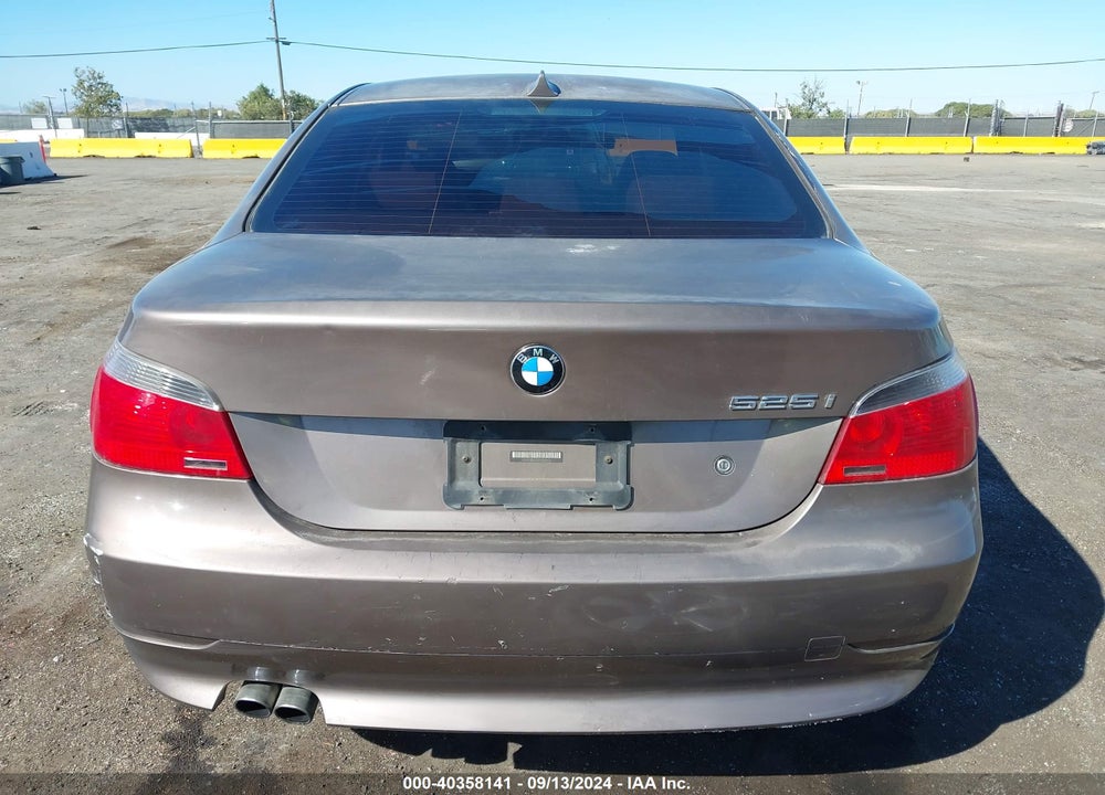 2005 BMW 525I VIN: WBANA53565B859822