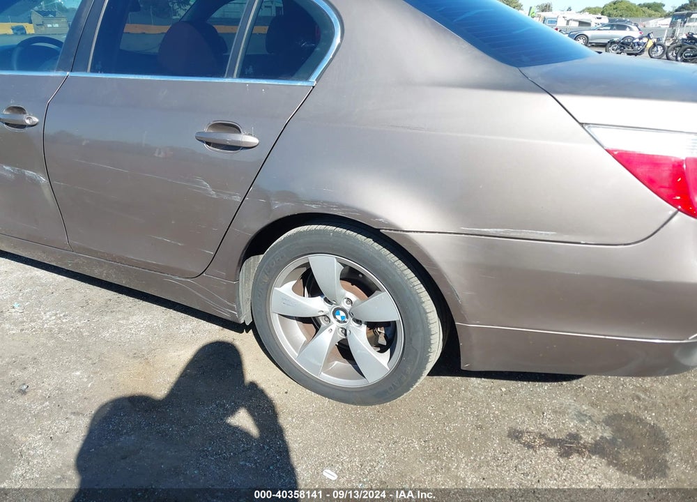 2005 BMW 525I VIN: WBANA53565B859822