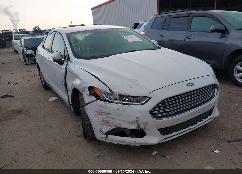 2016 FORD FUSION S VIN: 1FA6P0G76G5121322
