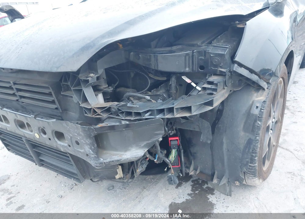 2014 FORD FOCUS SE VIN: 1FADP3F24EL227372