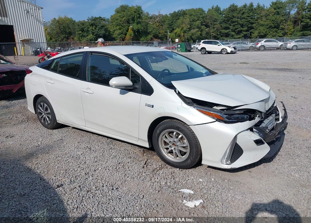 2022 TOYOTA PRIUS PRIME LE VIN: JTDKAMFP1N3200411