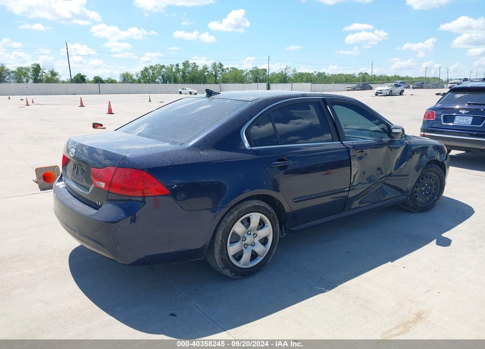 2009 KIA OPTIMA LX VIN: KNAGE228695296671