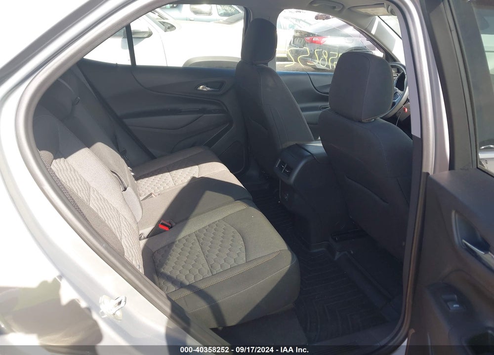 2019 CHEVROLET EQUINOX LT VIN: 3GNAXUEV1KS516186