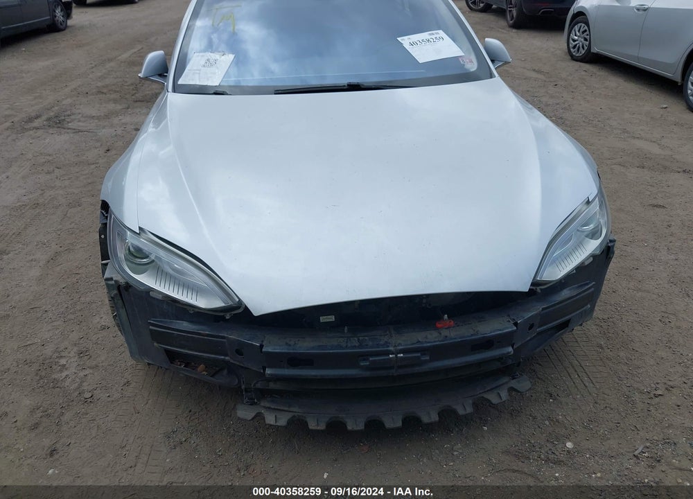 2013 TESLA MODEL S VIN: 5YJSA1CN2DFP27666
