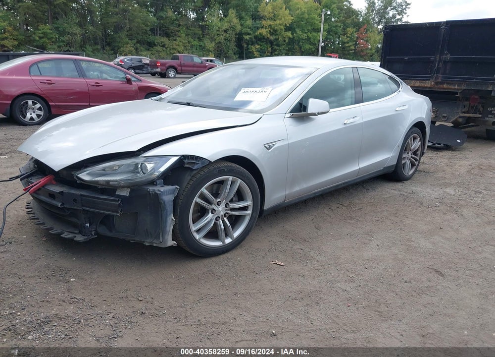 2013 TESLA MODEL S VIN: 5YJSA1CN2DFP27666