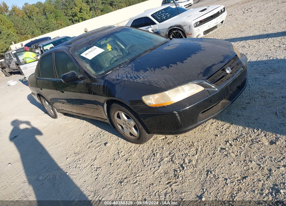 1999 HONDA ACCORD EX V6 VIN: 1HGCG165XXA008694