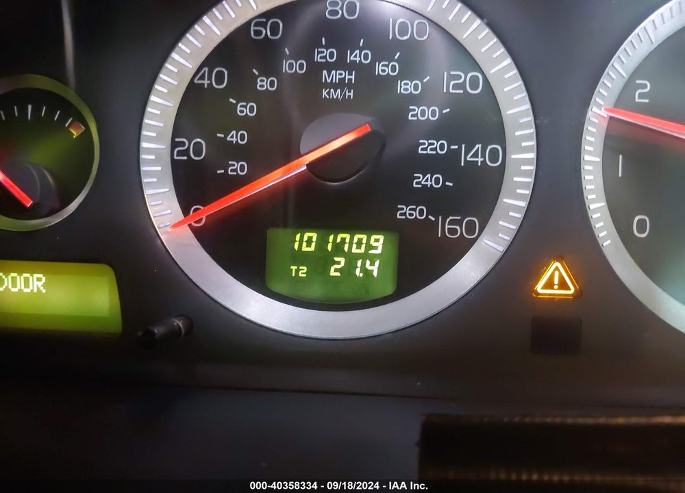 2007 VOLVO XC70 2.5T VIN: YV4SZ592071254924