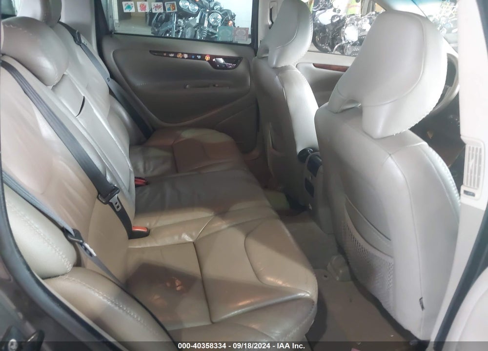 2007 VOLVO XC70 2.5T VIN: YV4SZ592071254924