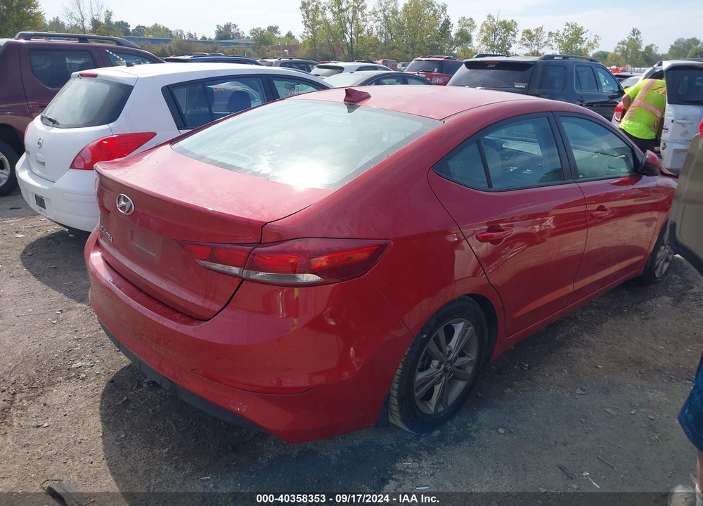 2018 HYUNDAI ELANTRA SEL VIN: 5NPD84LF0JH311482