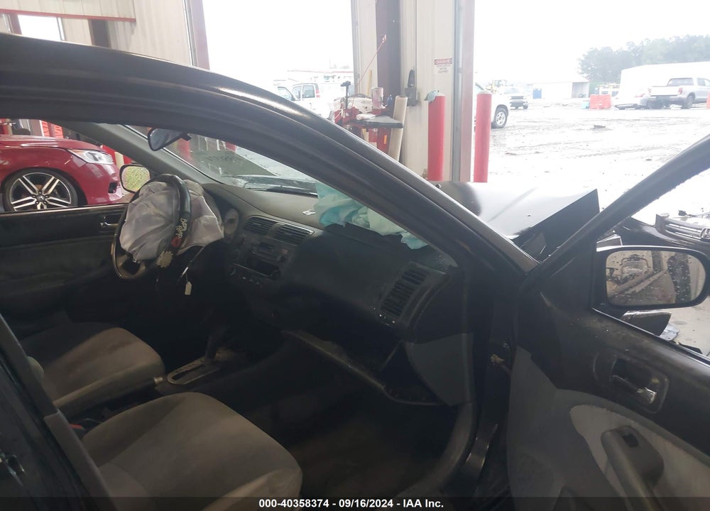 2002 HONDA CIVIC LX VIN: 2HGES16562H603835