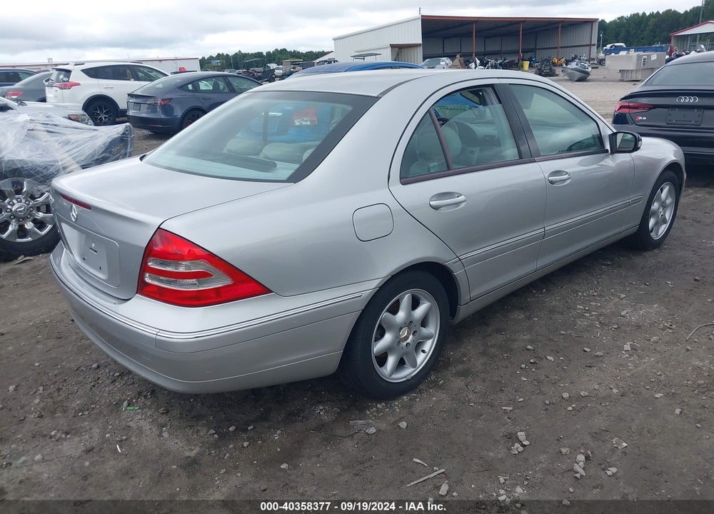2003 MERCEDES-BENZ C 240 VIN: WDBRF61J13F383284