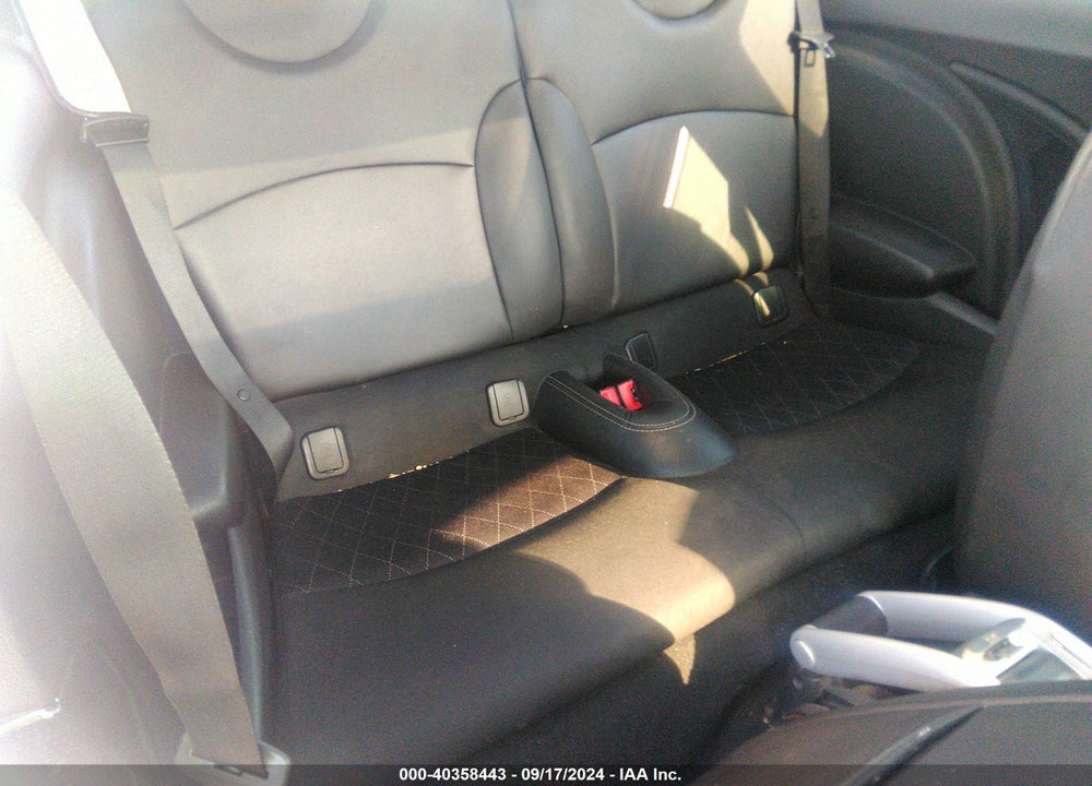 2013 MINI HARDTOP COOPER VIN: WMWSU3C53DT680743