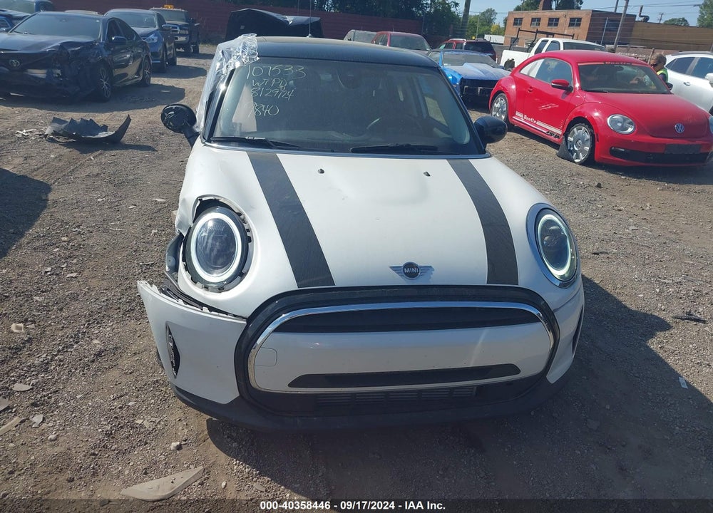 2023 MINI HARDTOP COOPER VIN: WMW33DK01P2T79840