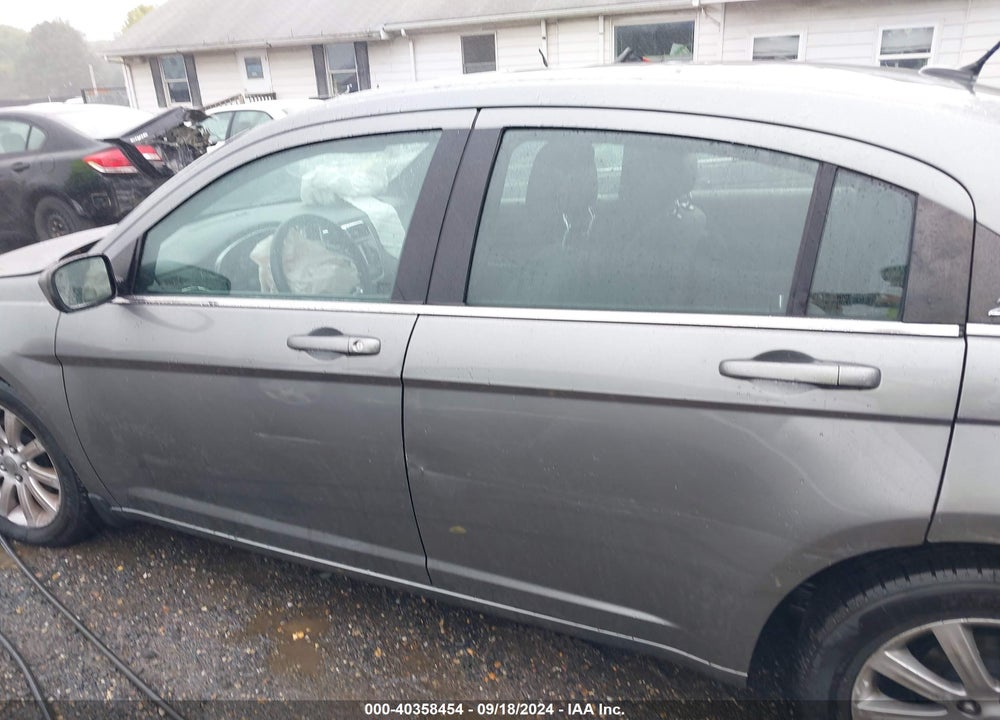 2011 CHRYSLER 200 TOURING VIN: 1C3BC1FG3BN602962