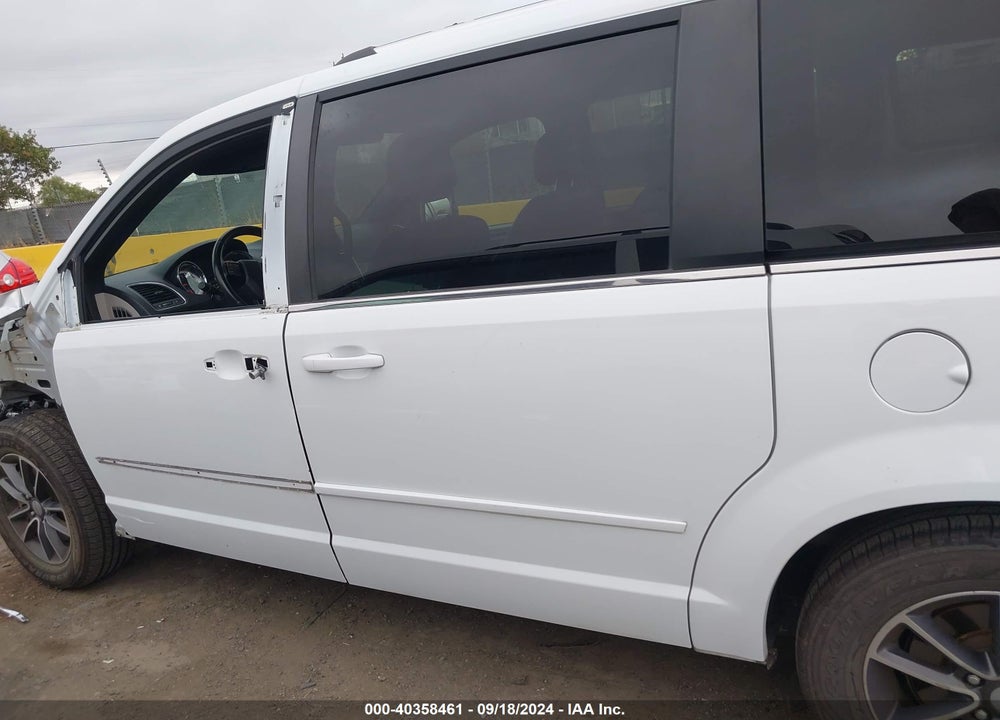 2017 DODGE GRAND CARAVAN SXT VIN: 2C4RDGCGXHR735650