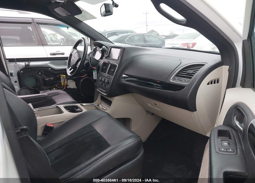 2017 DODGE GRAND CARAVAN SXT VIN: 2C4RDGCGXHR735650