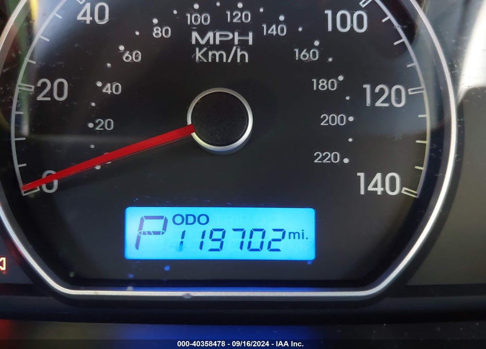 2010 HYUNDAI ELANTRA GLS VIN: KMHDU4AD9AU079429
