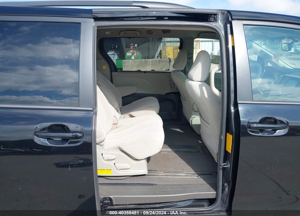2013 TOYOTA SIENNA LE V6 8 PASSENGER VIN: 5TDKK3DC0DS363765