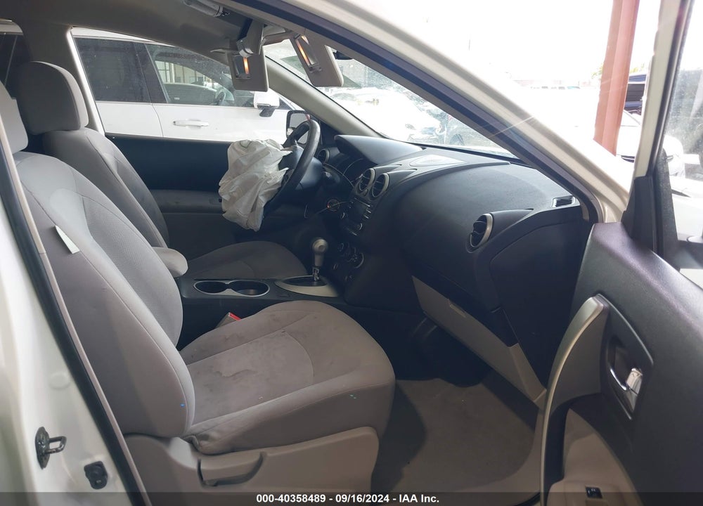 2013 NISSAN ROGUE S VIN: JN8AS5MT1DW553862