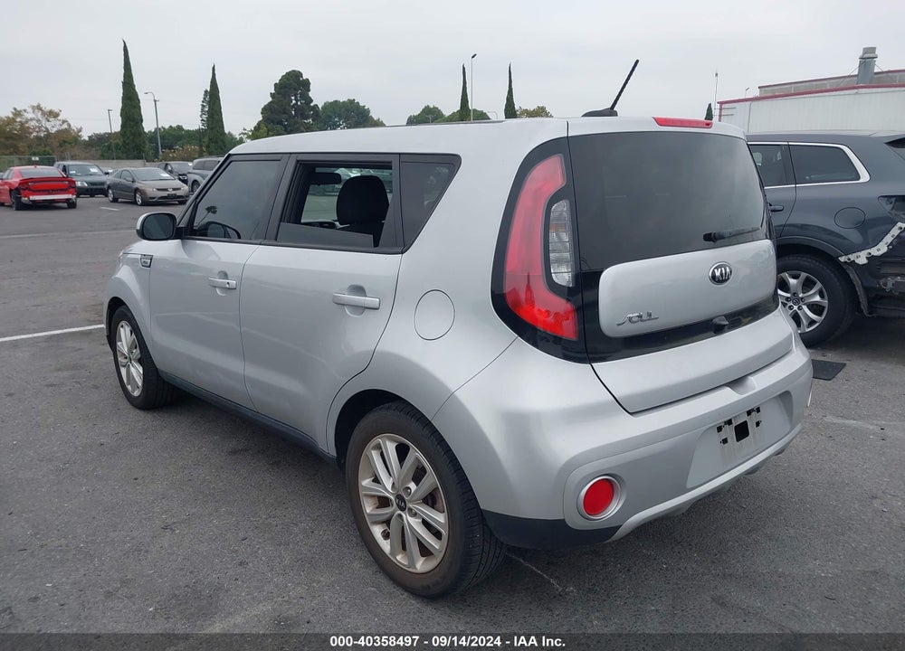 2018 KIA SOUL VIN: KNDJP3A5XJ7562301