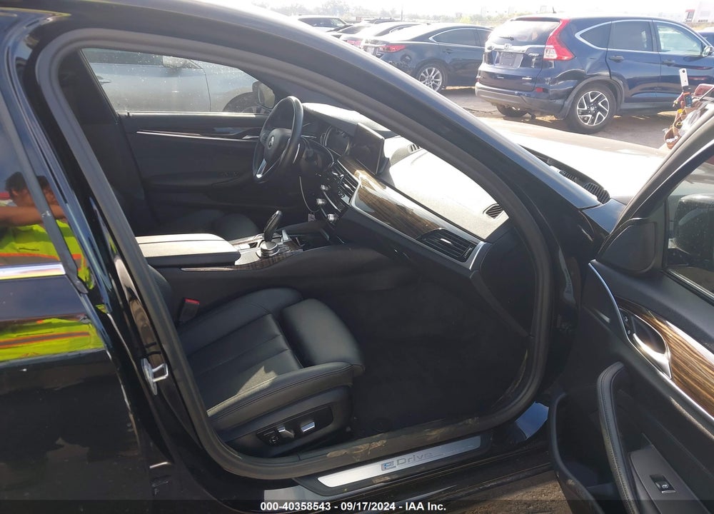 2018 BMW 530E IPERFORMANCE VIN: WBAJA9C5XJB250961