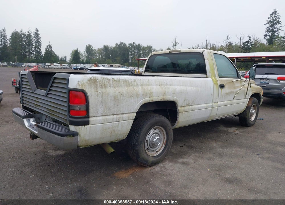1998 DODGE RAM 2500 ST VIN: 3B7KC26W0WM225175