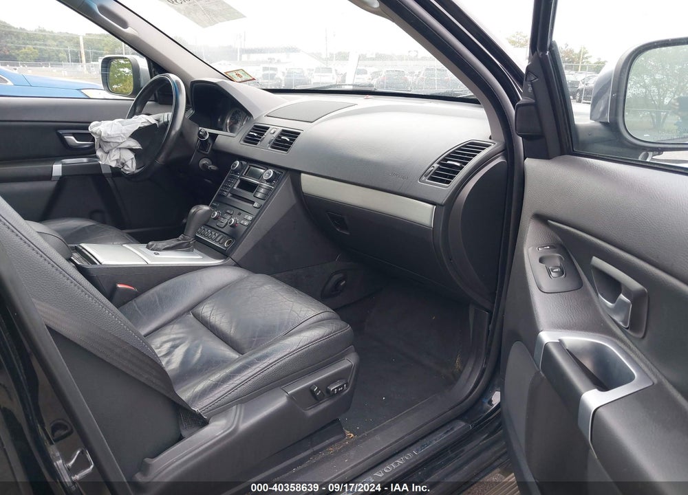 2014 VOLVO XC90 3.2 VIN: YV4952CZ6E1685988
