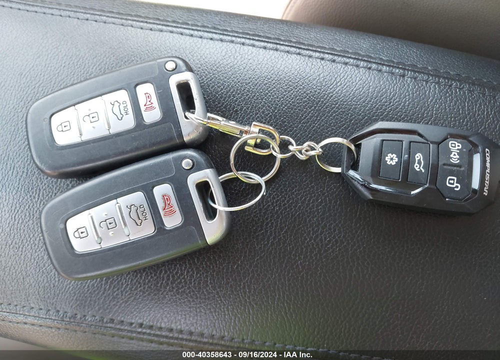 2011 KIA OPTIMA EX VIN: KNAGN4A70B5172115