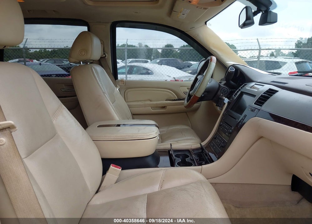 2007 CADILLAC ESCALADE STANDARD VIN: 1GYFK63807R320184
