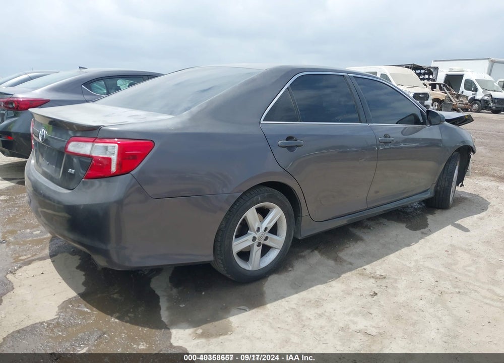 2014 TOYOTA CAMRY SE VIN: 4T1BF1FK1EU850365