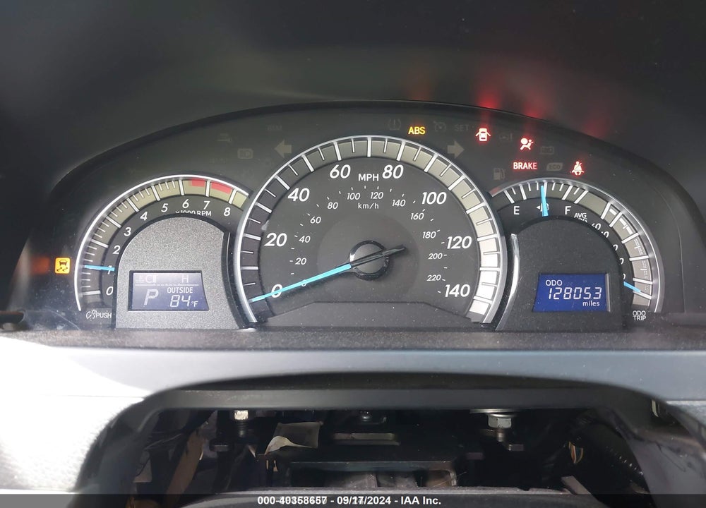 2014 TOYOTA CAMRY SE VIN: 4T1BF1FK1EU850365