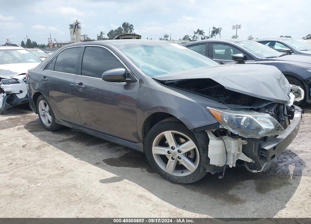 2014 TOYOTA CAMRY SE VIN: 4T1BF1FK1EU850365