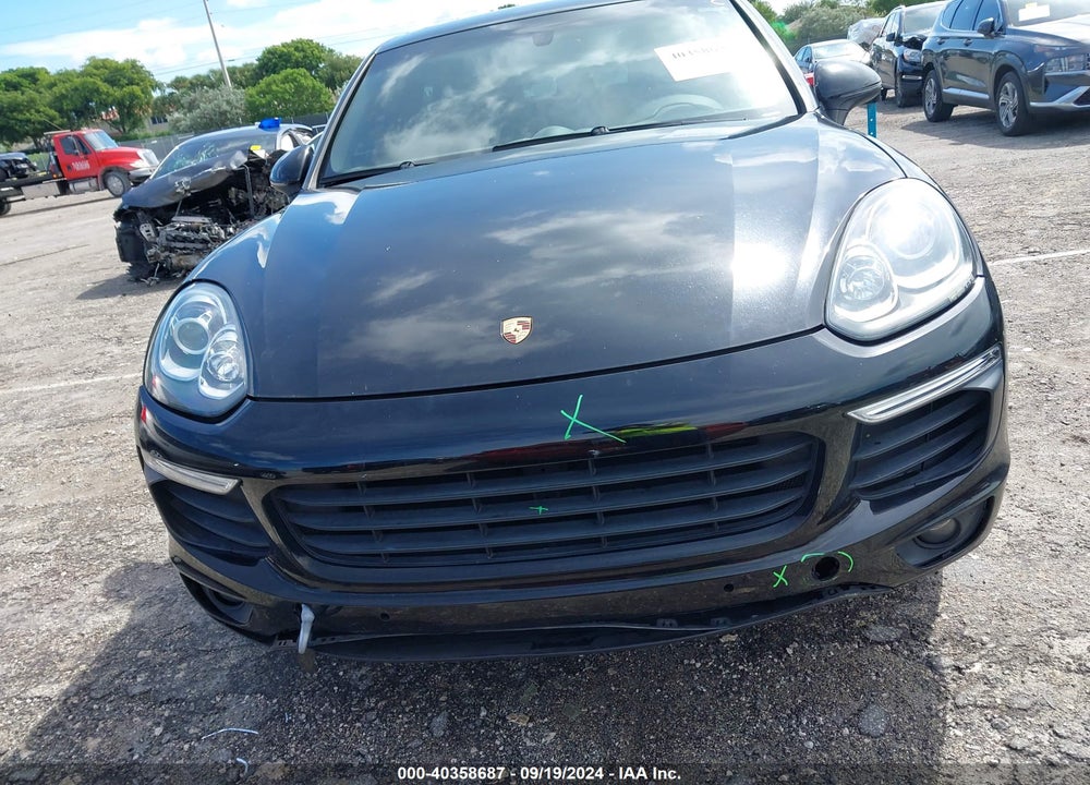 2016 PORSCHE CAYENNE VIN: WP1AA2A26GLA00766
