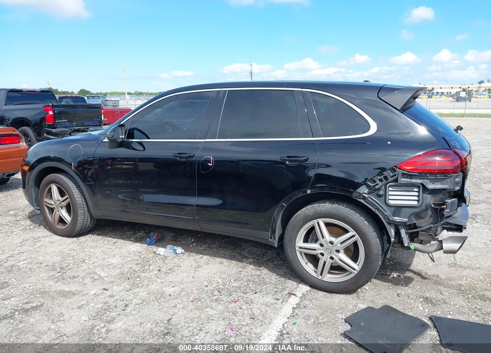 2016 PORSCHE CAYENNE VIN: WP1AA2A26GLA00766