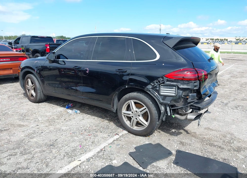 2016 PORSCHE CAYENNE VIN: WP1AA2A26GLA00766