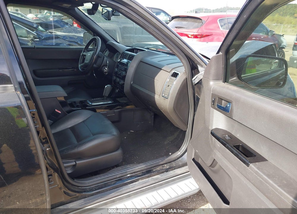 2008 FORD ESCAPE LIMITED VIN: 1FMCU94168KB43538