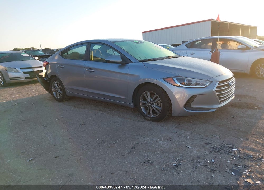 2017 HYUNDAI ELANTRA SE VIN: 5NPD84LFXHH139973