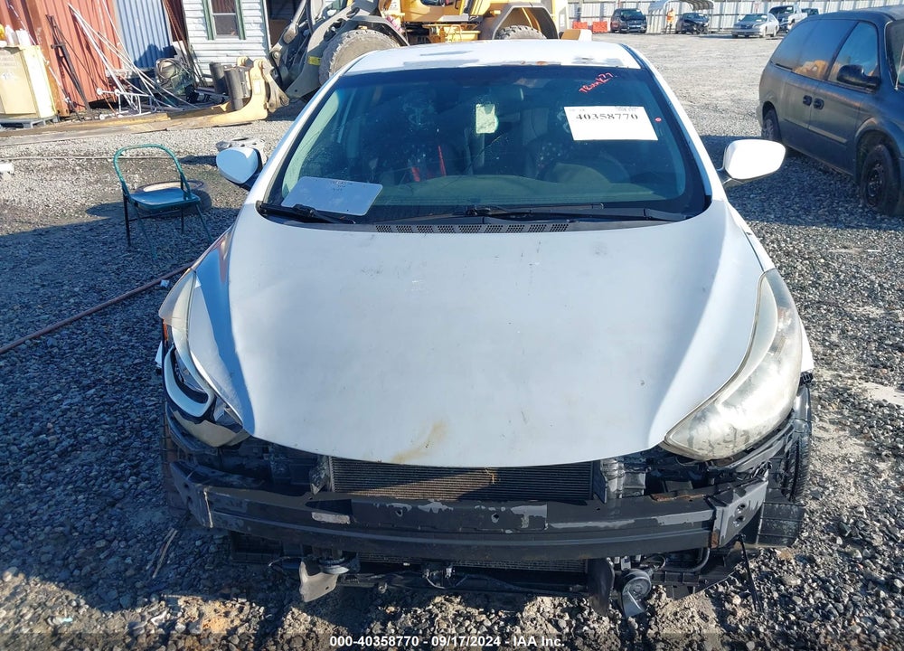 2014 HYUNDAI ELANTRA SE VIN: 5NPDH4AE3EH507383