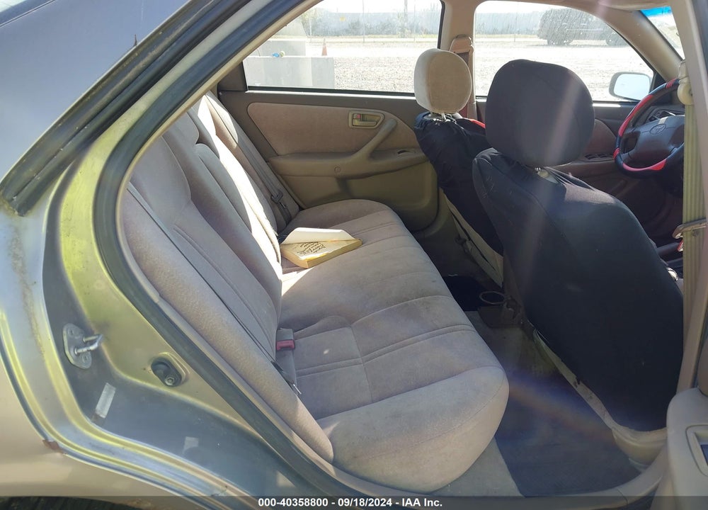 1999 TOYOTA CAMRY LE VIN: 4T1BG22K2XU519516