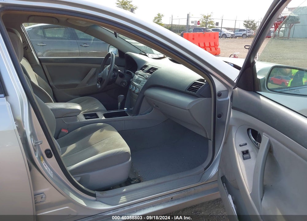 2009 TOYOTA CAMRY LE VIN: 4T4BE46K79R138524