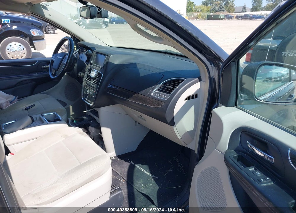 2011 CHRYSLER TOWN & COUNTRY TOURING VIN: 2A4RR5DG6BR664730
