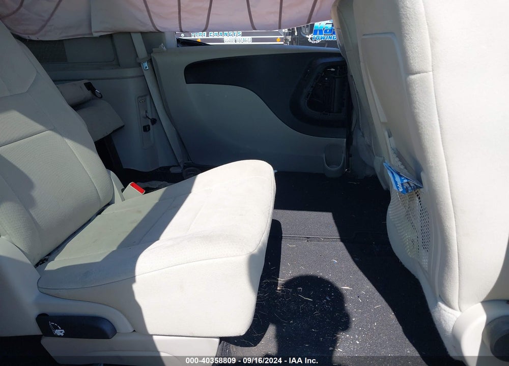 2011 CHRYSLER TOWN & COUNTRY TOURING VIN: 2A4RR5DG6BR664730